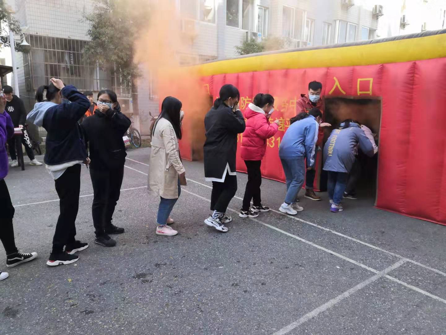 学工部:2019年园区学生消防演练培训活动举行