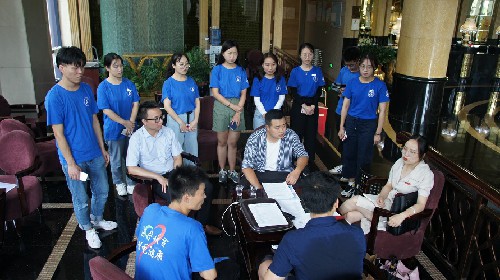 格式工厂与团县委工作人员展开座谈交流会.jpg