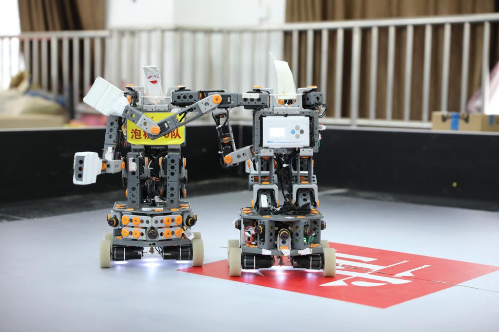 工训中心robot工作坊斩获中国高校智能机器人创意大赛一等奖