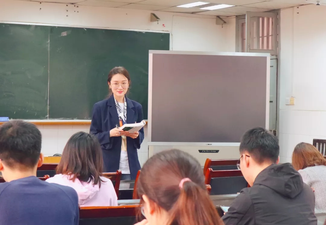 图片7车佳宁宣讲.jpg